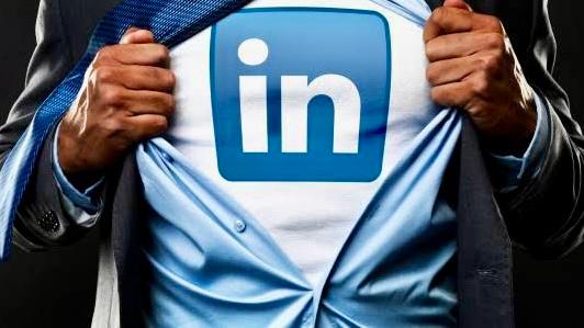 13 نصيحة لتحسين ملفك الشخصي على لينكدإن
